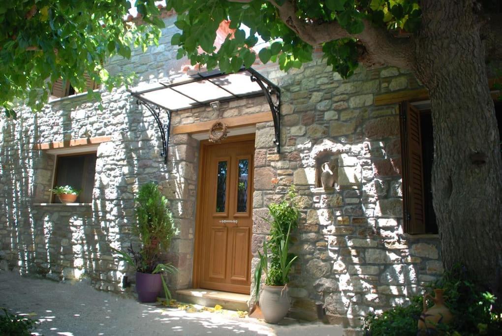 Agios Vlasios  "The Stone" 아파트 외부 사진